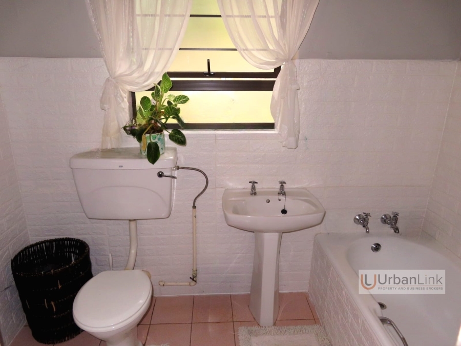 4 Bedroom Property for Sale in Safari Gardens North West